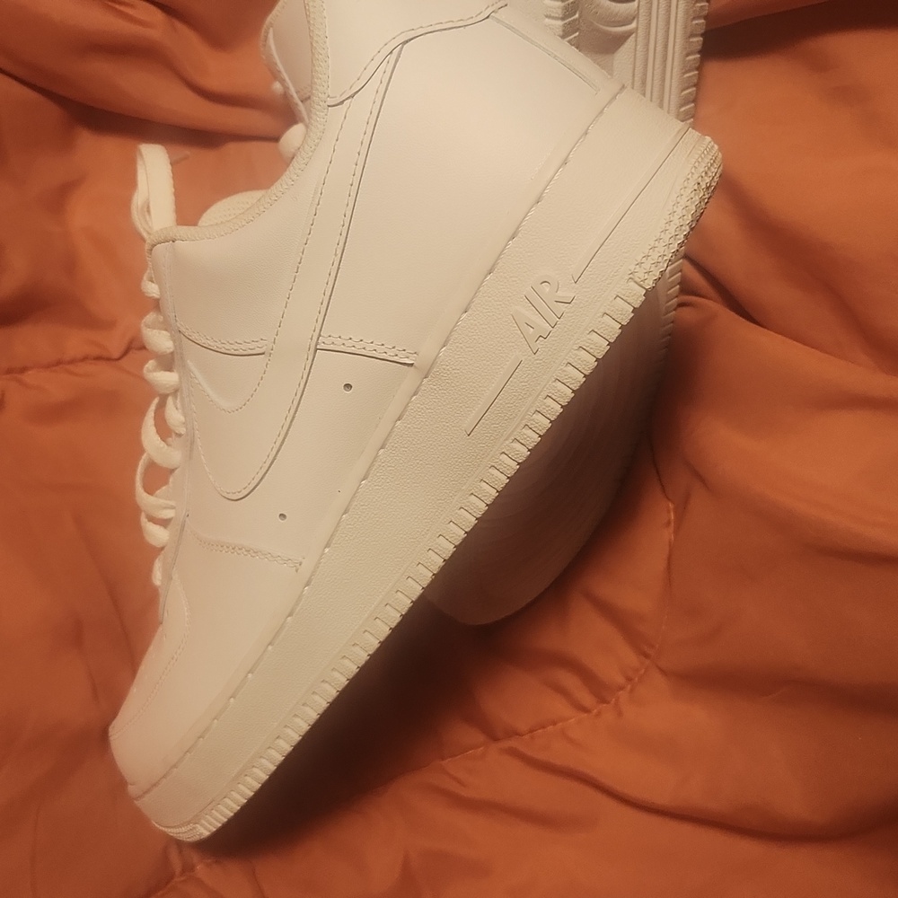 LAST CHANCE$$$ TODAY ONLY..NIKE  AF 1.  MEN SIZE 14 - Picture 5 of 7